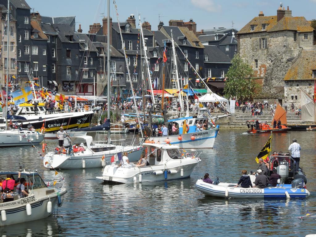 Appartement Du Port De Honfleur Exterior foto